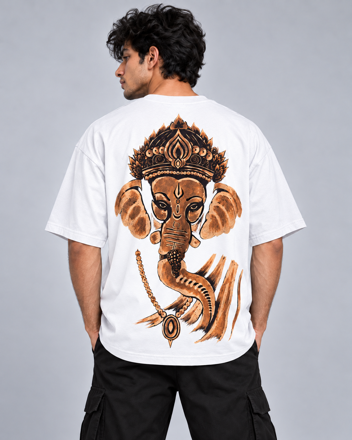 DIVINE GANESHA – SPIRITUAL OVERSIZED T-SHIRT – WHITE | TRENDYVERSE