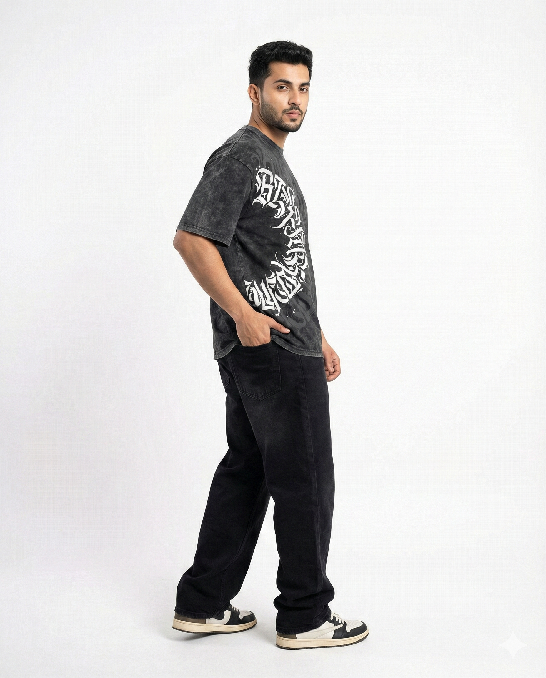 Acid Wash Oversized Graphic T-Shirt – Premium Streetwear Fit